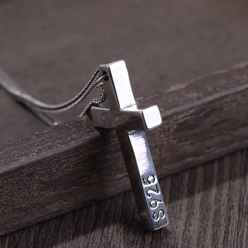 Pendentif croix en argent