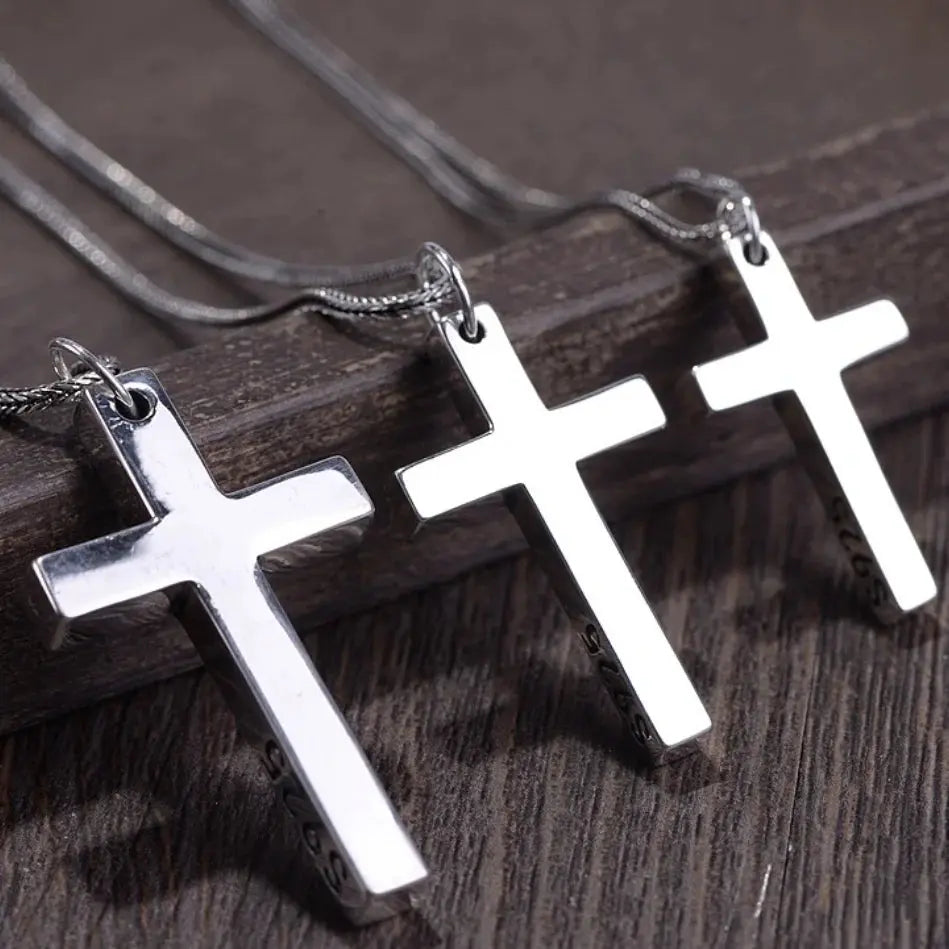 Pendentif croix en argent